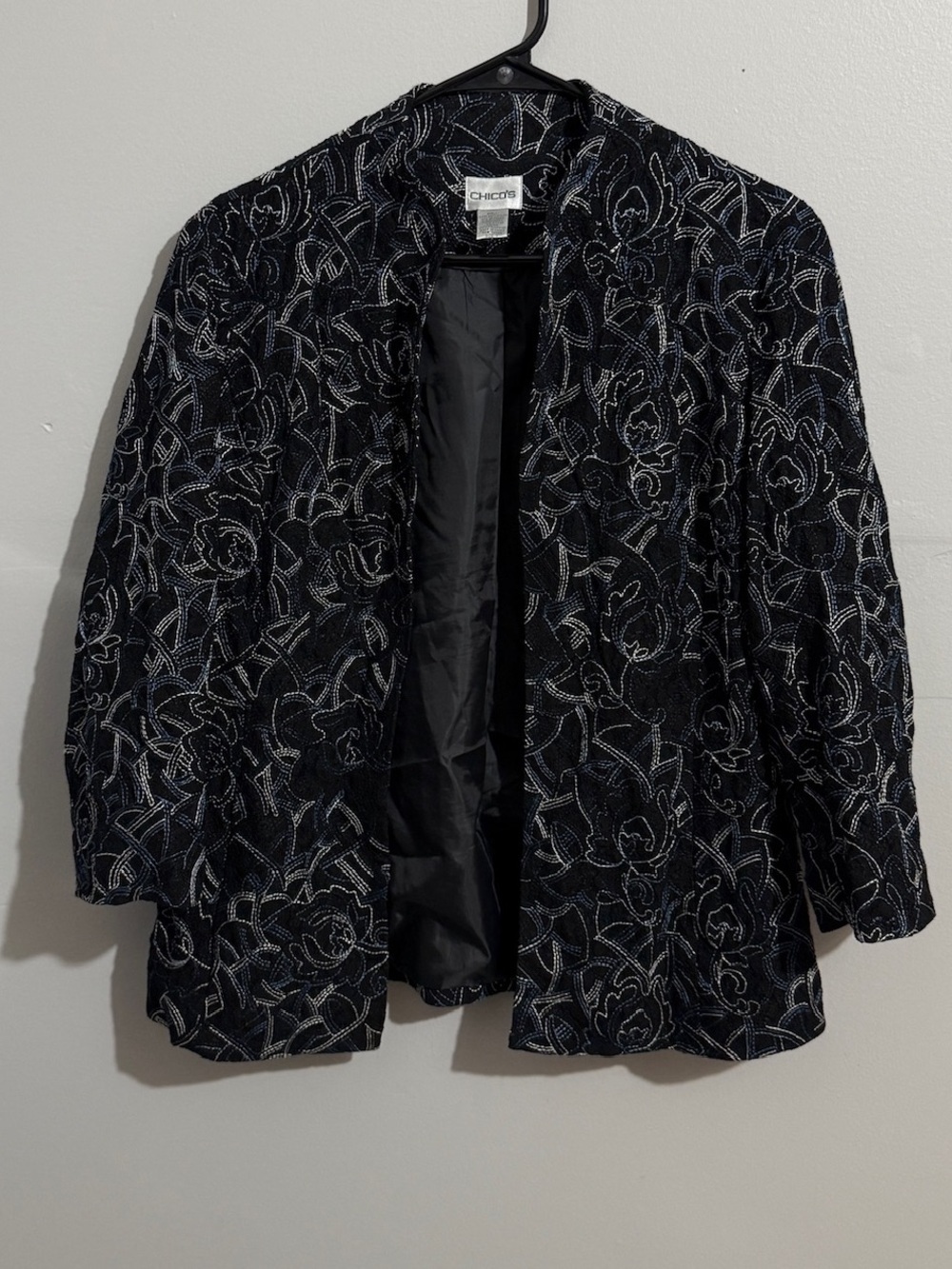 Chicos Blazer Jacket Womens Medium Size 1 All Over Embroidered Lined Artsy